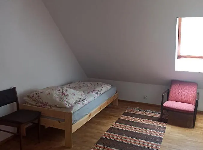 Pokoje Nowowiejska Hostel *